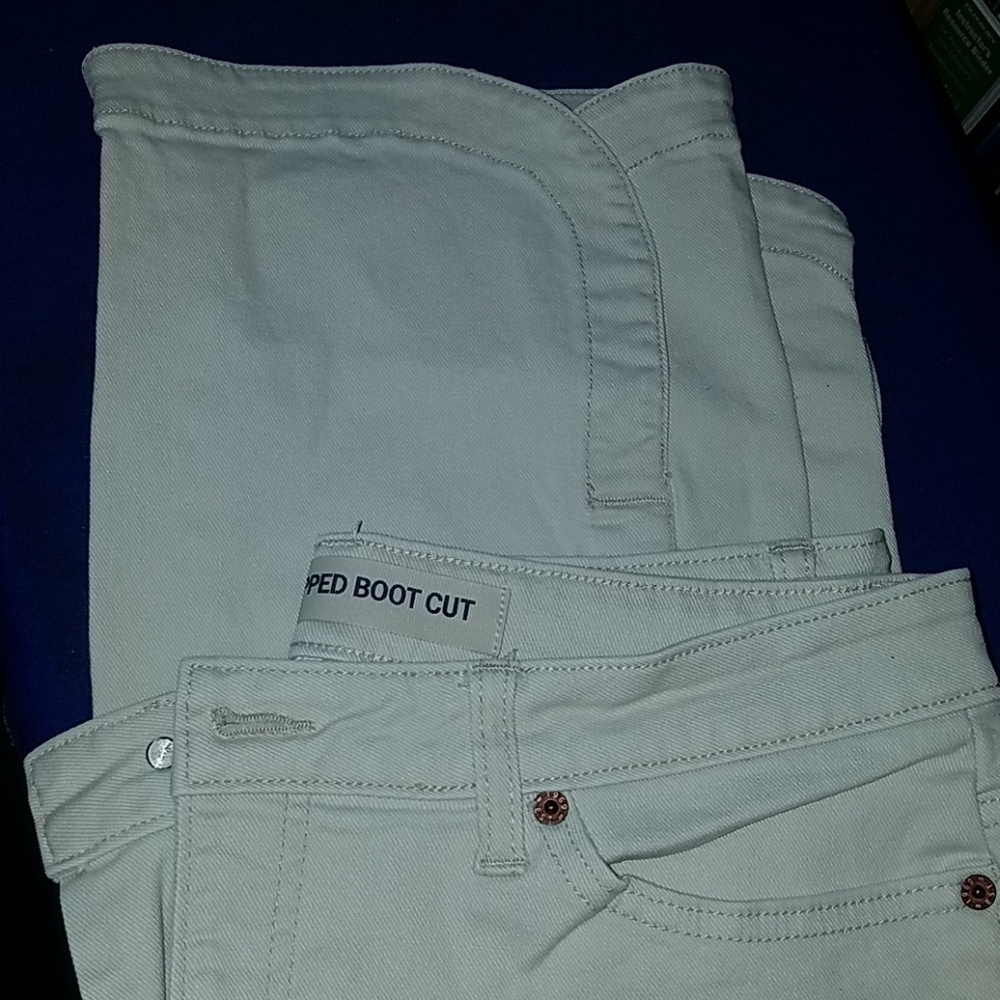 Gap cropped boot cut denim capris